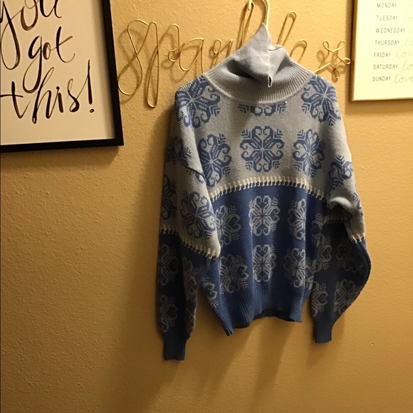 Vintage Sport Obermeyer Turtleneck Sweater - Picture 2 of 11